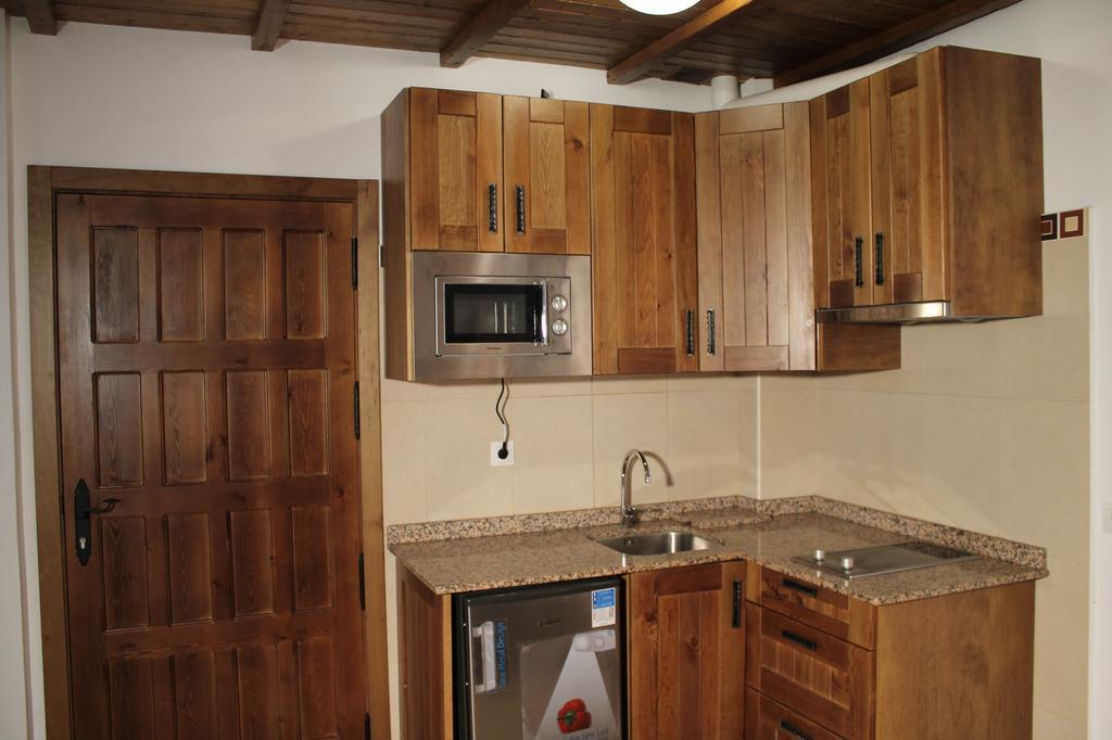 Apartamentos Real Fabrica Hojalata Júzcar Δωμάτιο φωτογραφία